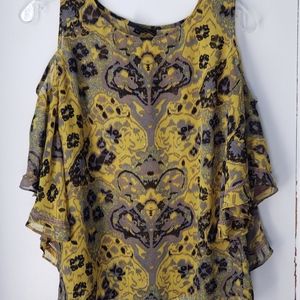 Jeans by Buffalo peekaboo shoulder top